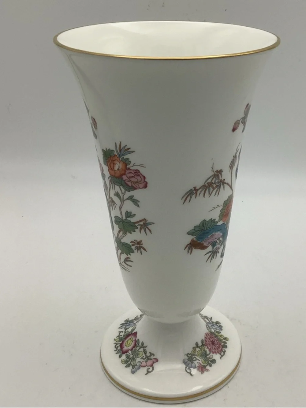 Wedgwood England Kutani Crane English Bone China Trumpet Vase